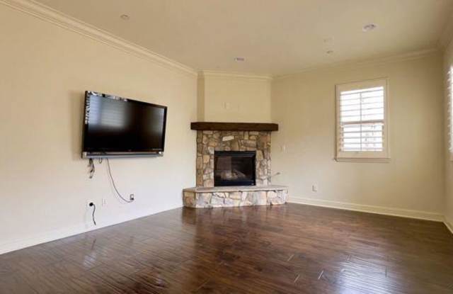 1011 Green Lane - 1011 Green Lane, Redondo Beach, CA 90278