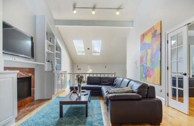 1834 Rockridge Place NE Gallery 4
