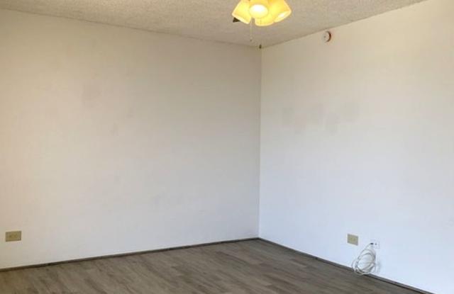 PET-FRIENDLY MOILIILI UNIT FOR RENT – AVAILABLE NOW Gallery 4