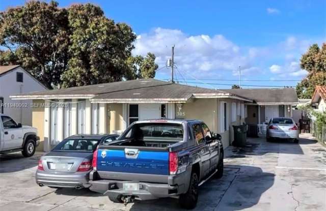 307 E 14th St photos photos