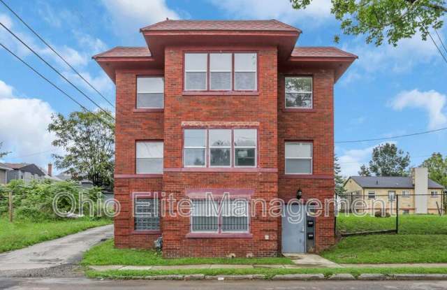 1092 Oakwood Ave Gallery 2