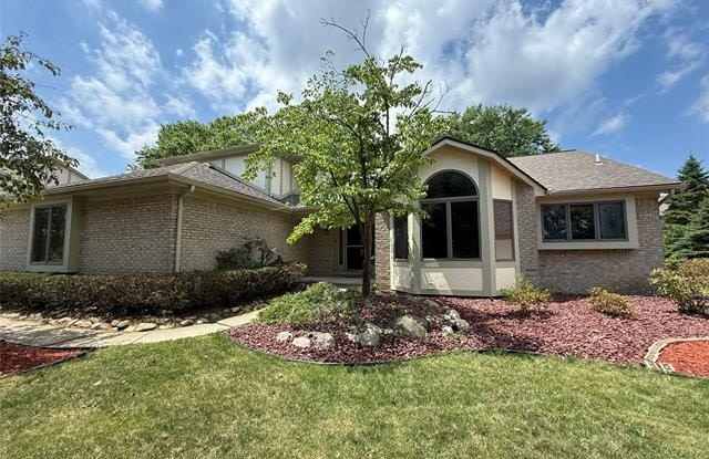 22263 Antler Drive photos photos