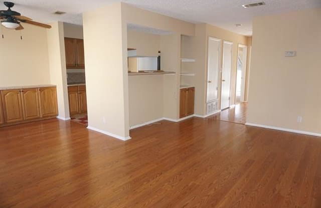 500 E Riverside DR - 500 Riverside Dr, Austin, TX 78704