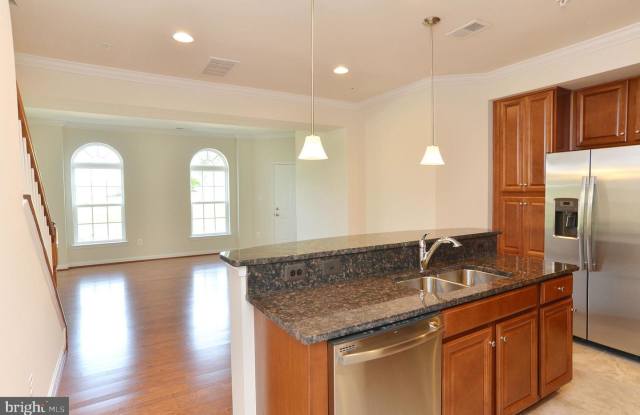 21576 ZUKNICK TER Gallery 4