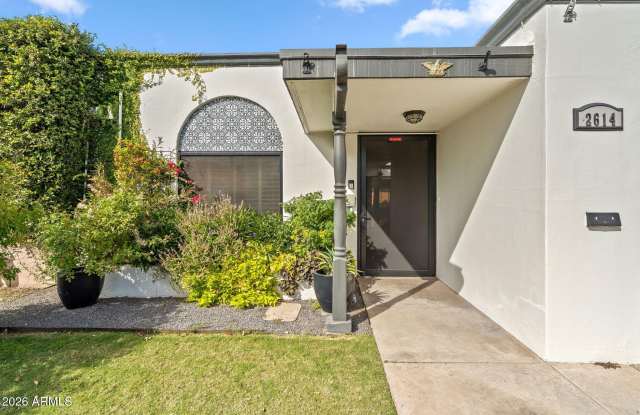 2614 E OSBORN Road photos photos