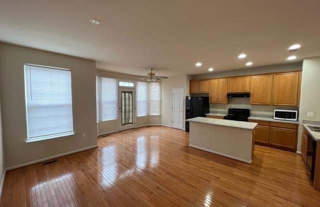 4533 ENGLISH HOLLY DRIVE Gallery 4