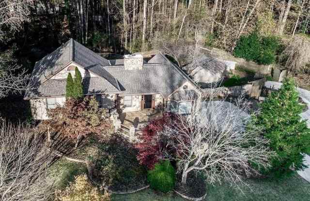 2189 Chartwell Drive Gallery 2