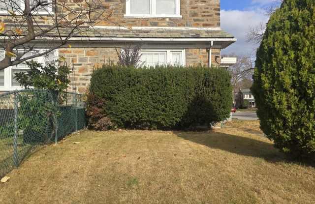 831 FANSHAW - 831 Fanshawe Street, Philadelphia, PA 19111