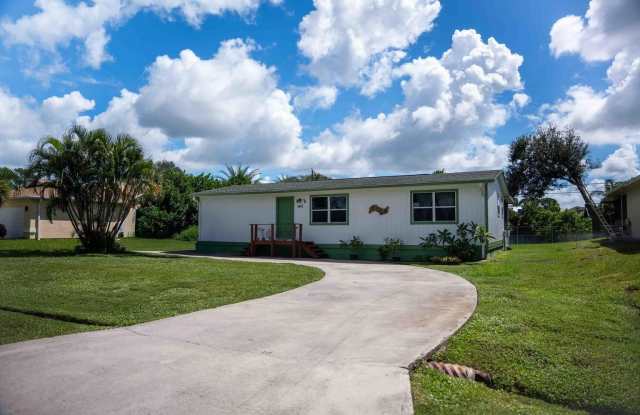 1881 SE Manth Lane photos photos