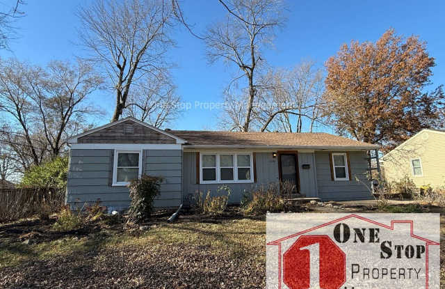 Gorgeous 4 Bedroom, 2 Bathroom in Grandview! - 13312 11th Street, Grandview, MO 64030