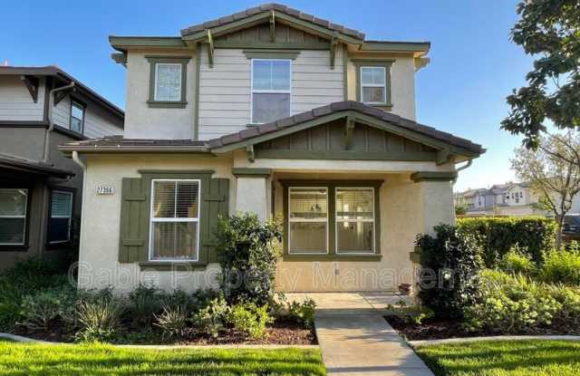 27366 Dearborn Dr photos photos