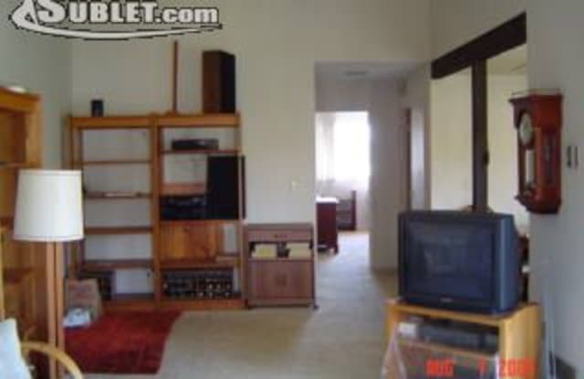 204 Pacific Coast Hwy, - 204 Pacific Coast Hwy, Huntington Beach, CA 92649