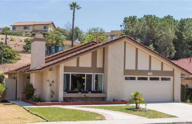 Moorpark Peach Hill Neighborhood 4 Bed Single Story photos photos