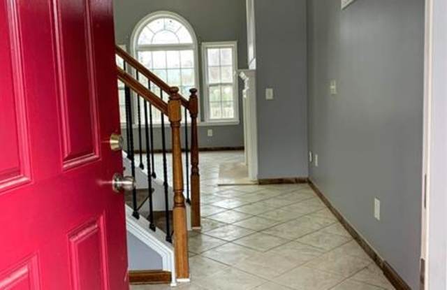 2595 Centennial Commons Bluff Gallery 3