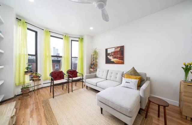 168 COLES ST - 168 Coles Street, Jersey City, NJ 07302