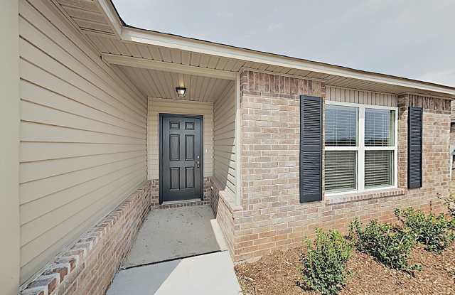 Very Nice 3 Bedroom 2 Bath Home in Mustang Schools Gallery 3