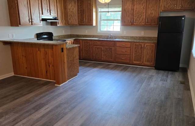 2 bed 1 bath Duplex Blackstone-Convenient to Fort Pickett photos photos