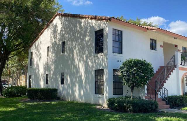 300 Palmwood Place photos photos