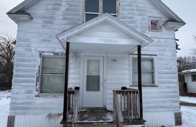 2401 Lowell Ave photos photos