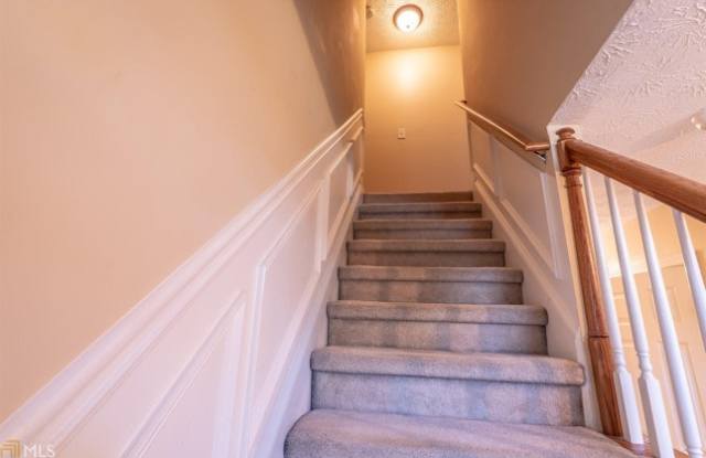 939 Madison Trace Ct Gallery 4