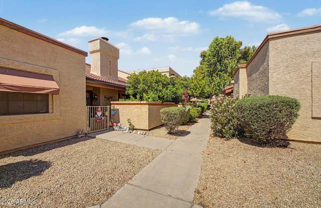 6900 E Gold Dust Avenue Gallery 2