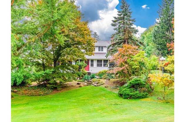 9475 Mayfield Road - 9475 Mayfield Road, Geauga County, OH 44026