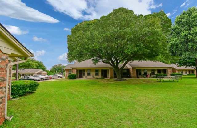 1308 Jacksonville Square Dr. Gallery 2