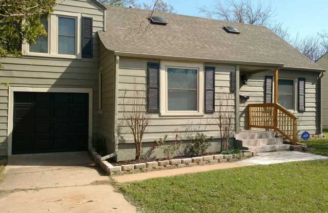 1705 NW Euclid- AVAILABLE NOW! photos photos