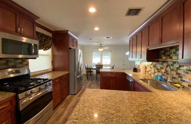 2/2 single family house with big yard near downtown and beach! photos photos