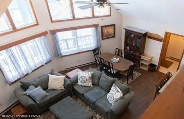 6561 Locust Lane Gallery 2