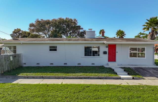 541 East Fee Avenue photos photos