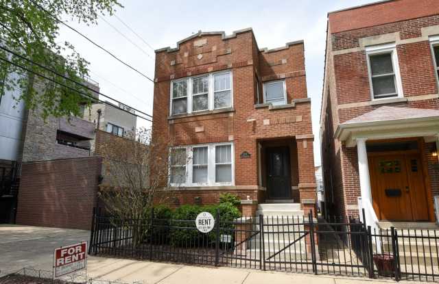 2146 West McLean Avenue Gallery 2