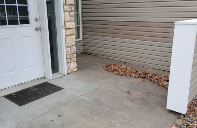 2 Level Townhouse Gallery 3