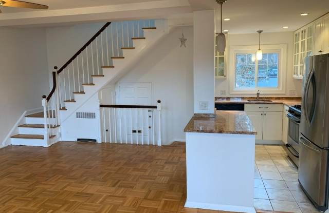 3607 GUNSTON Road Gallery 1