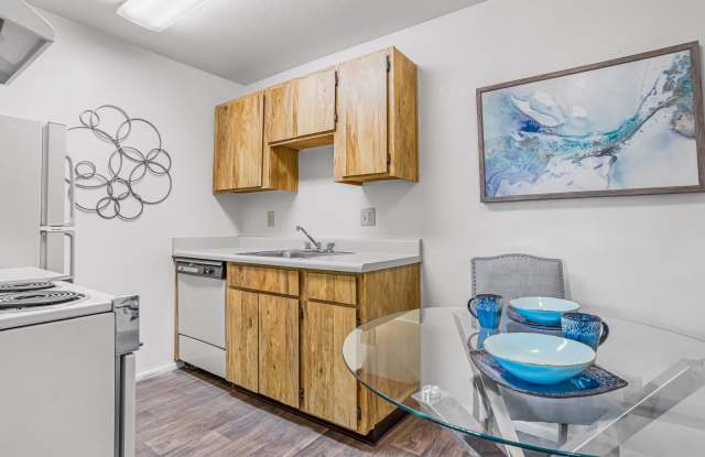 Callaway Apartments Gallery 3