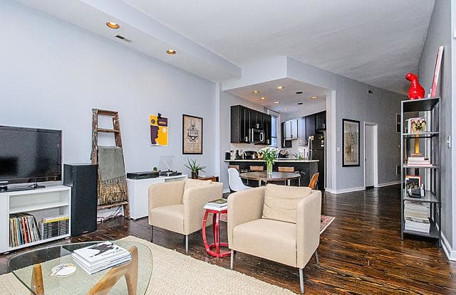 412 North Des Plaines - 412 N Desplaines St, Chicago, IL 60654