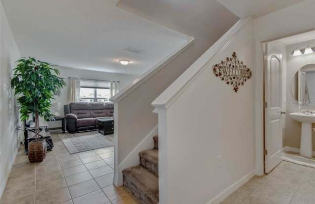 10420 LAGUNA PLAINS DRIVE Gallery 4