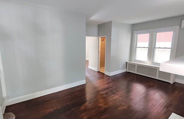 *Beautifully Updated & Spacious 3BD/2BA Single Family Home Available in East Liberty* Gallery 3
