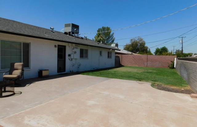 1020 E CONCORDA Drive Gallery 2