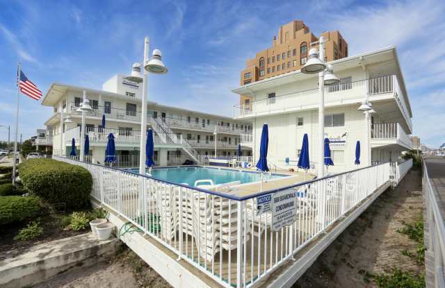 111 S Dudley Ave photos photos