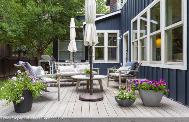 405 Meadow Court Gallery 2