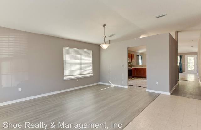 2502 Round Table Court Gallery 4