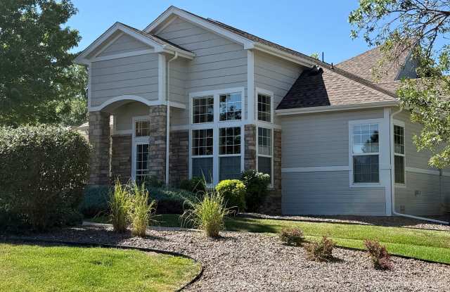 Fully Furnished Executive Townhome | Utilities + Internet Included | Gated Pelican Pointe, Central Denver Gallery 1