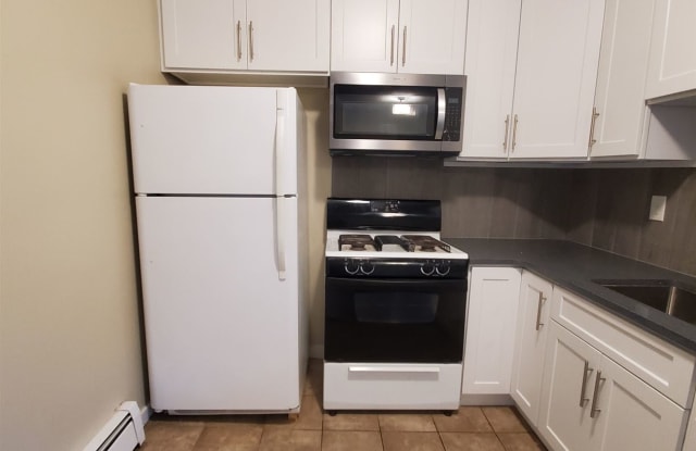 907 Congress Ave Apt 2 - 907 Congress Avenue, New Haven, CT 06519