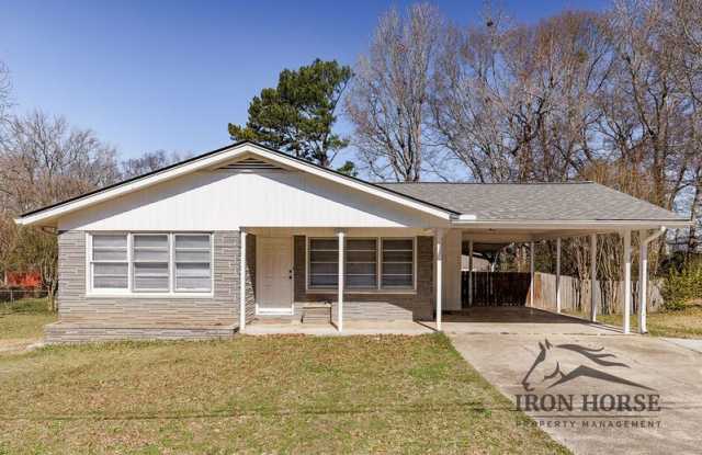 1176 Cardinal Road photos photos