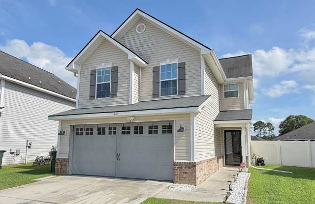 MOVE IN READY! (Small Pets Preferred) Gallery 1