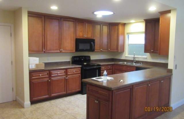 233 Coventry Ct. Gallery 3