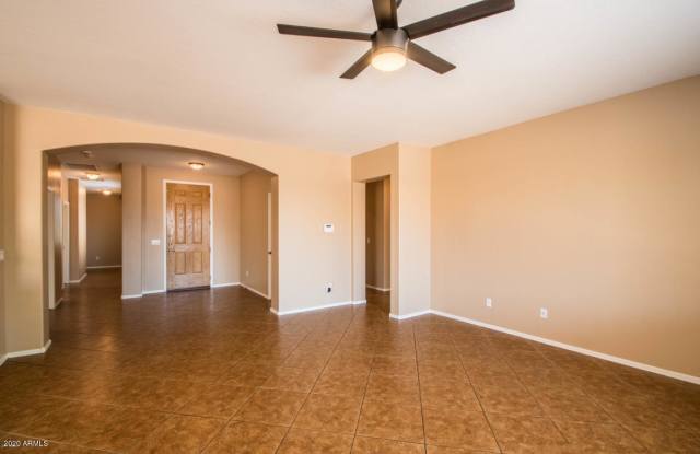 14568 W SIERRA Street Gallery 4