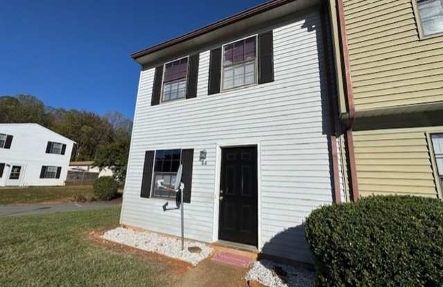 CountryPlace Townhomes off Lakeside Drive photos photos