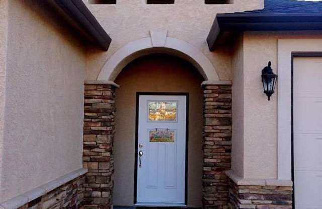 4-bedroom, 3-bath home in Redding- Location, Location, Location! photos photos